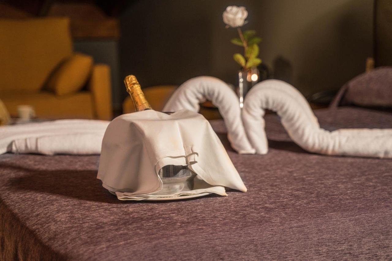 Gran Hotel Rural Cela Belmonte De Miranda Eksteriør billede